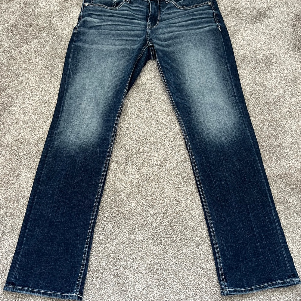 NWOT Buckle - Jake Straight Leg. Mens
Jeans 33x32